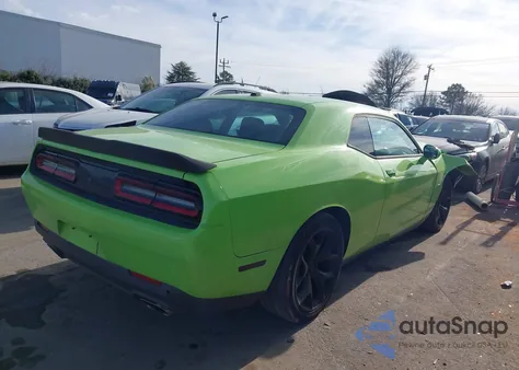 2015 Dodge Challenger R/T z USA, uszkodzony, nr VIN 2C3CDZAT5FH707781
